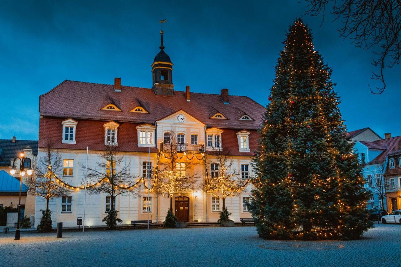 Ferienwohnungen Am Markt - Der Sachsenhof Bad Liebenwerda Exteriör bild